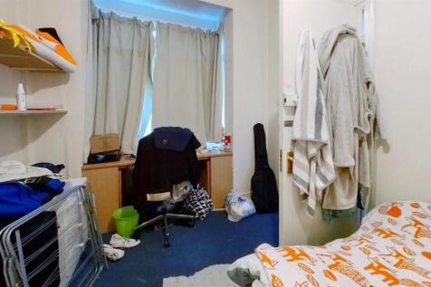 105-Dawlish-Road-Bed