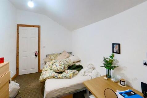 196-Tiverton-Road-Be