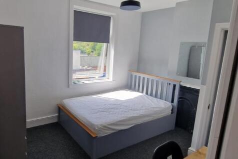 BEDROOM 3 - ANGLE .j