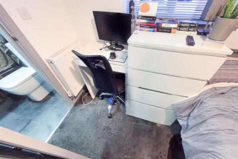 Screenshot 2024-10-0