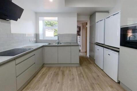 47-Exeter-Road-Kitch