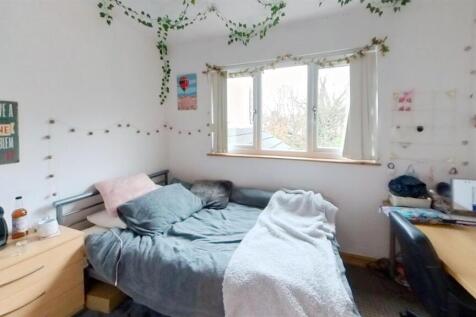 219-Tiverton-Road-Be