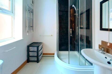 2-Arley-Road-Bathroo