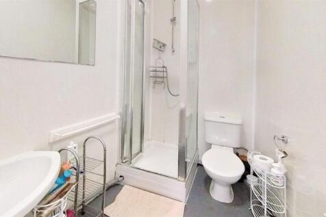 6-Harrow-Road-Bathro