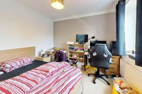 63-Elliot-Road-Bedro