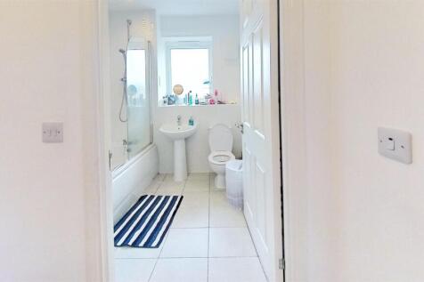 63-Elliot-Road-Bathr