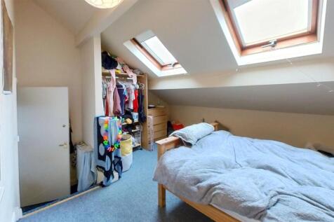 105-Dawlish-Road-Bed