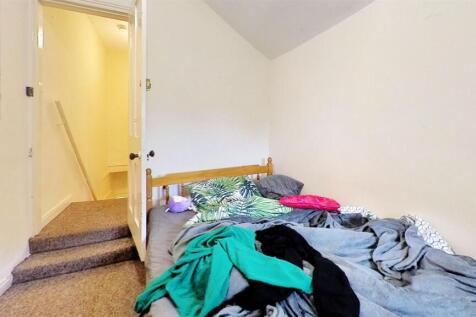 103-Heeley-Road-Bedr