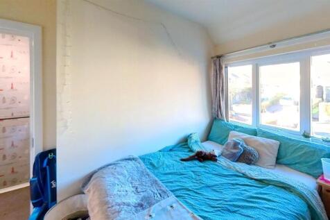 15-Tealby-Grove-Bedr