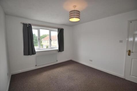Bedroom 1 2.JPG