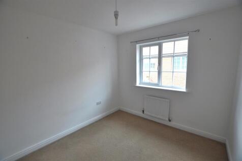 Bedroom 2.JPG