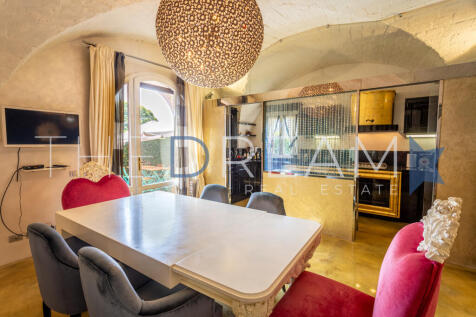 0E2A6715-HDR.jpg