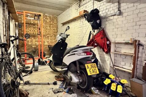 garage 1