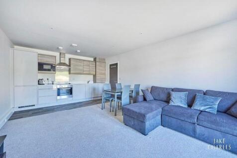Lounge x Kitchen.jpg