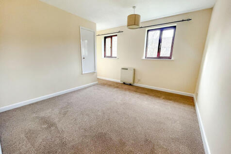 Bedroom1.JPG