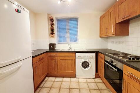 Kitchen2.jpg