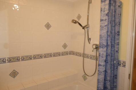 PD1638shower.jpg