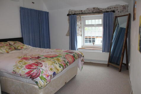 Bedroom 2.JPG