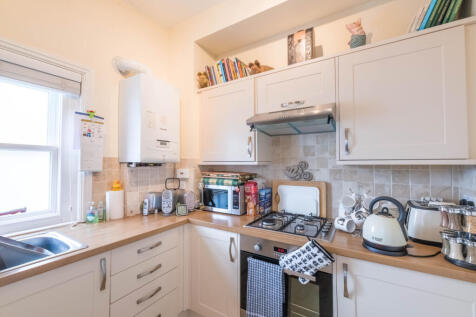 Kitchen.JPG