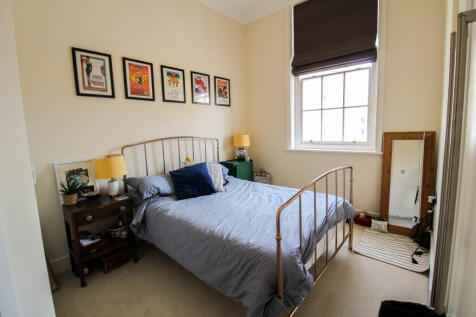 Master Bedroom (2).J
