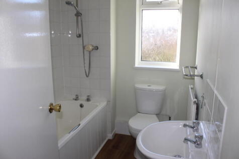 P2060bth.JPG