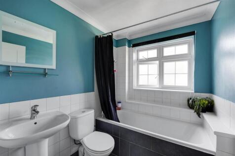 Bathroom.jpg
