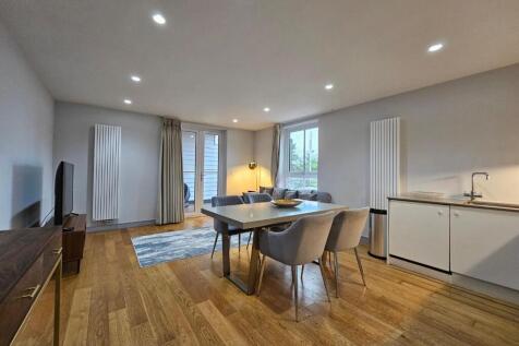 Open Plan Living Dining Kitchen