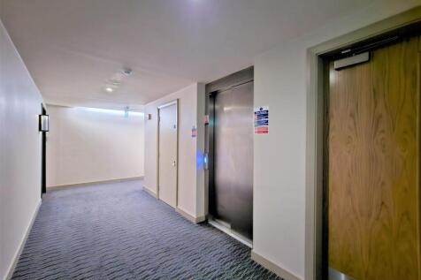 Communal Lift