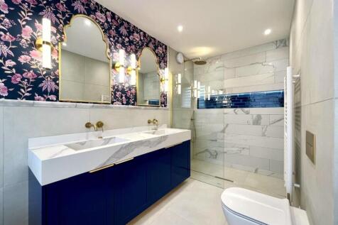 Bedroom 1 En Suite