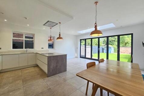 Open Plan Living Dining Kitchen