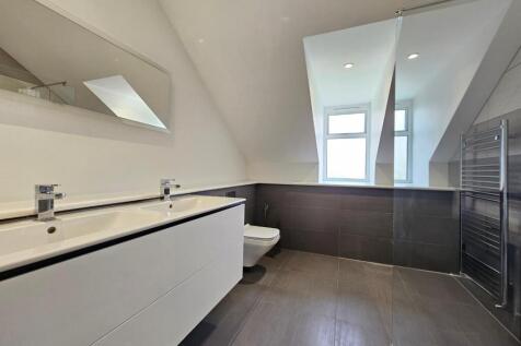 Bedroom 1 En-Suite