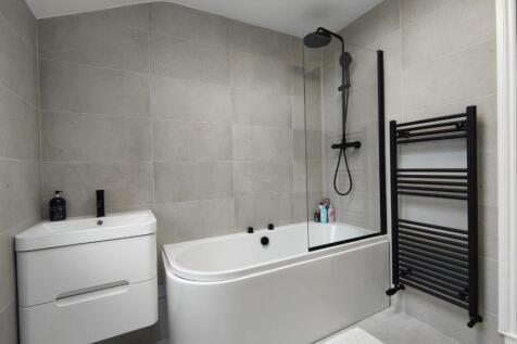 Bathroom Aspect 2