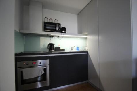 Kitchen Area 2