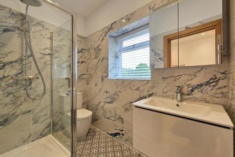 En-Suite Shower