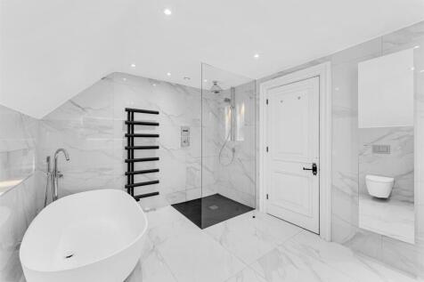Bed 1 En Suite