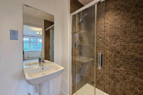 Bedroom 1 En-Suite
