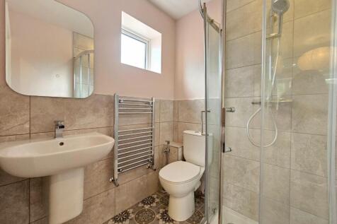 Bedroom 1 En-Suite