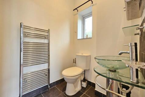 Bedroom 1 En-suite