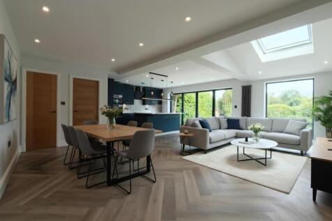 Living Dining Kitchen 1