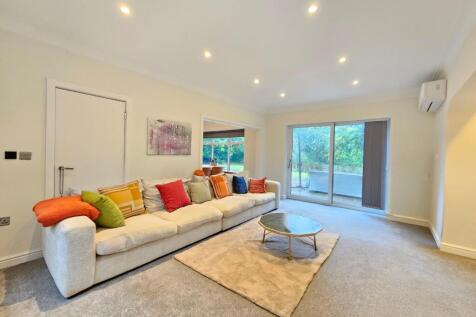 Living Dining Room