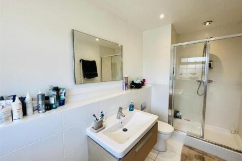En Suite Bathroom