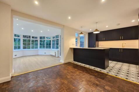 Open Plan Living Dining Kitchen