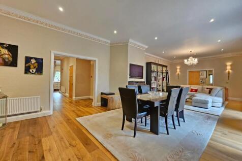 Family/Dining Room