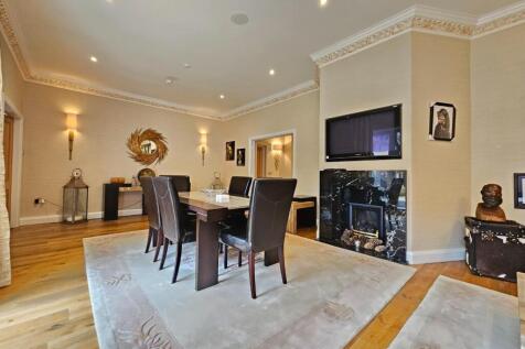 Family/Dining Room