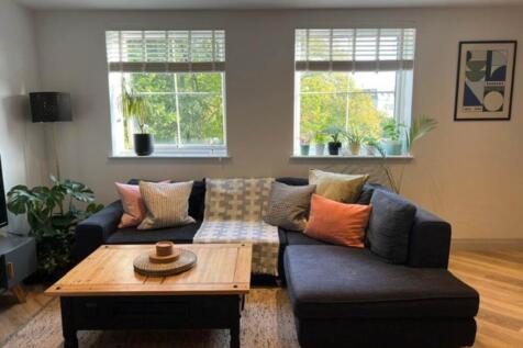 Lounge 2