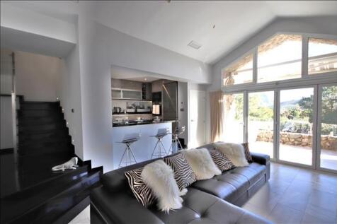Living to Terrace