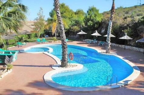 Top Row Pool
