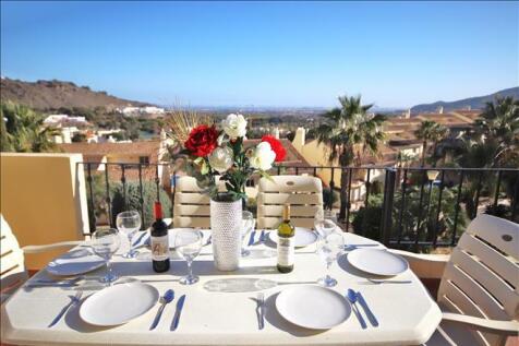 Al Fresco Dining