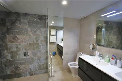 En Suite Bathroom 2