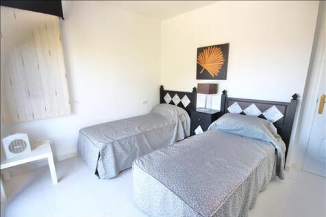 Guyest Bedroom 3